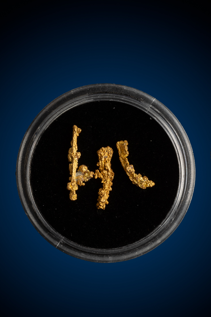 (image for) Three Intricate Rare Wire Gold Specimens from New Zealand